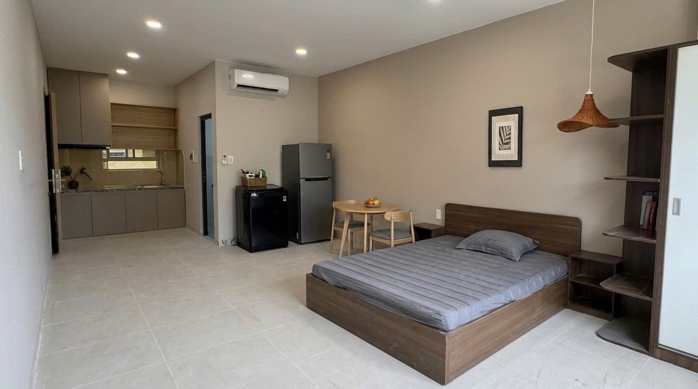 Family Room 1